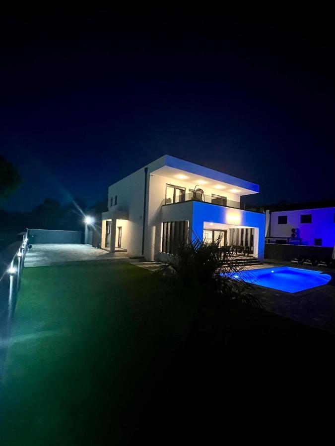 Villa Mila Vrsi Exterior photo